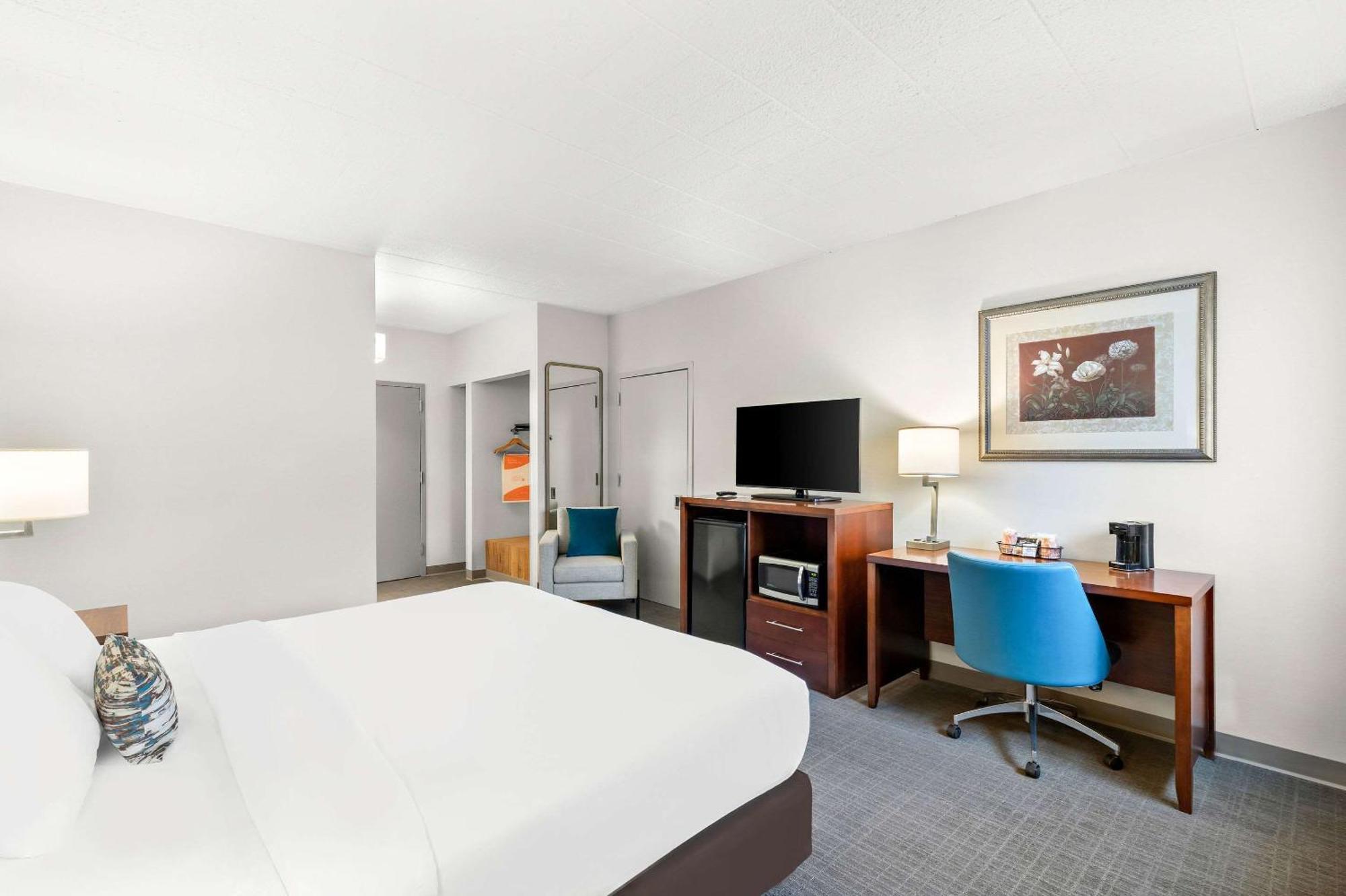 Comfort Inn Pocono Lakes Region Lake Ariel Экстерьер фото