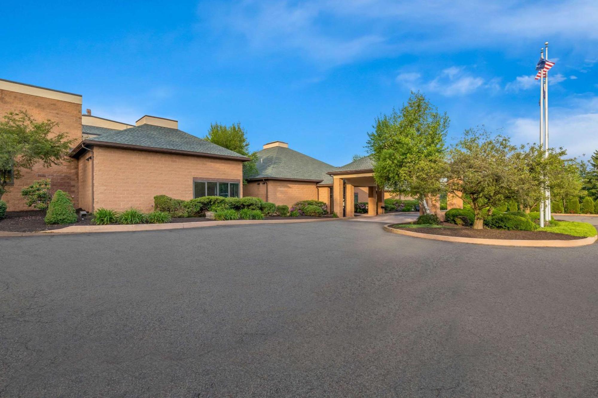 Comfort Inn Pocono Lakes Region Lake Ariel Экстерьер фото