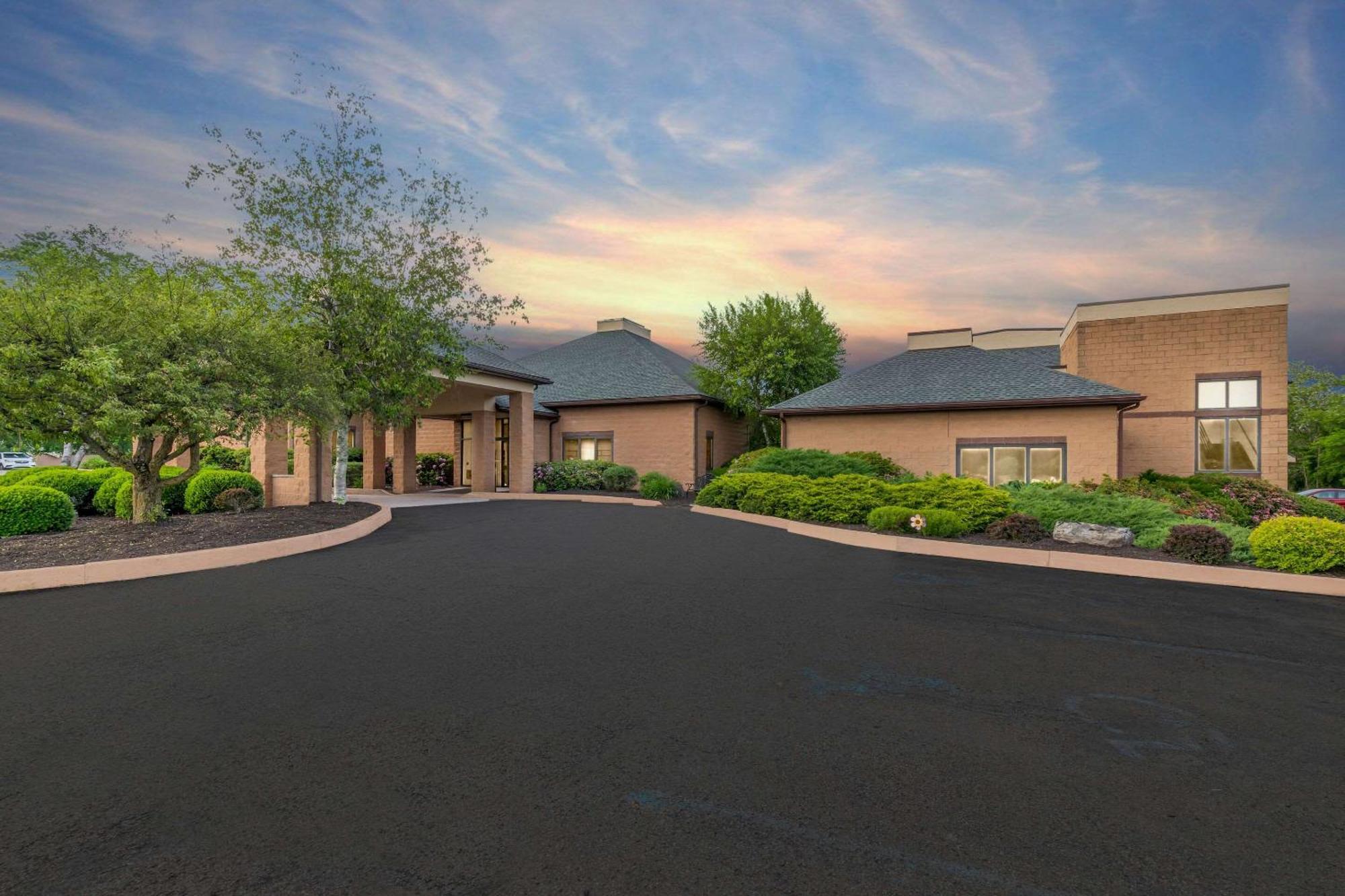 Comfort Inn Pocono Lakes Region Lake Ariel Экстерьер фото